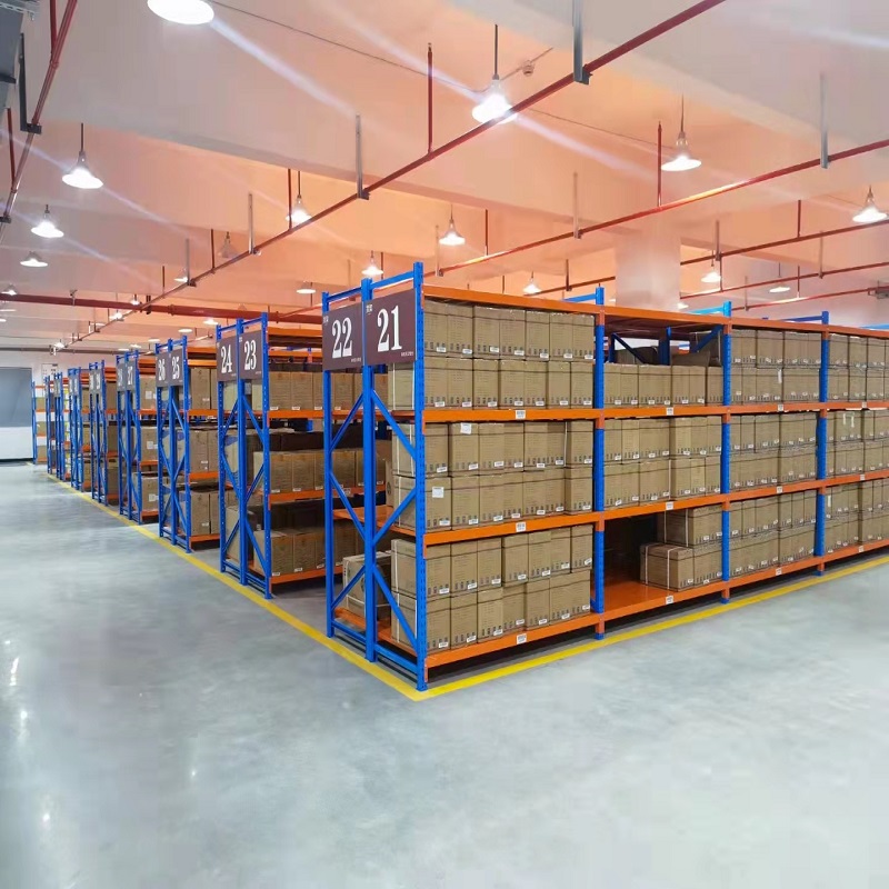 Comment les entreprises de fabrication utilisent les étagères de stockage pour améliorer l'efficacité de la logistique de stockage